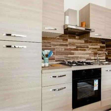 Single In Full Relaxation Near The Sea Villa *