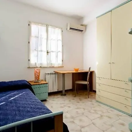 Single In Full Relaxation Near The Sea Villa *